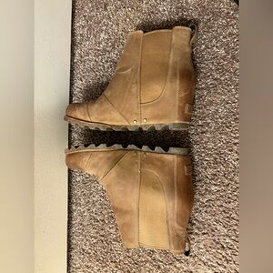Sorel Women's Tan Wedge Boots